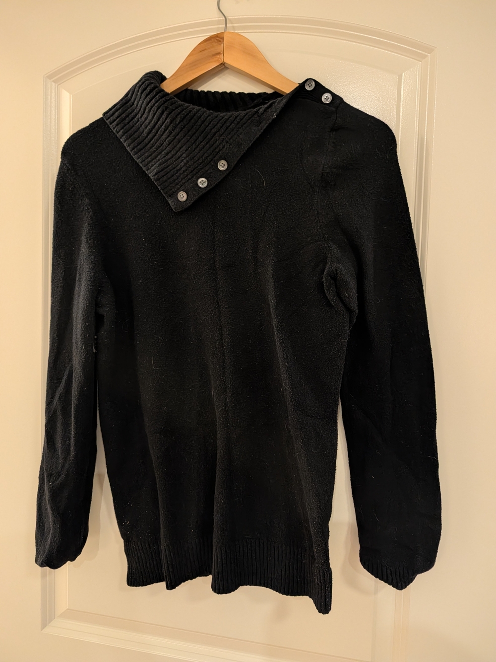 GAP Women's Black Button-Trim Turtleneck Sweater